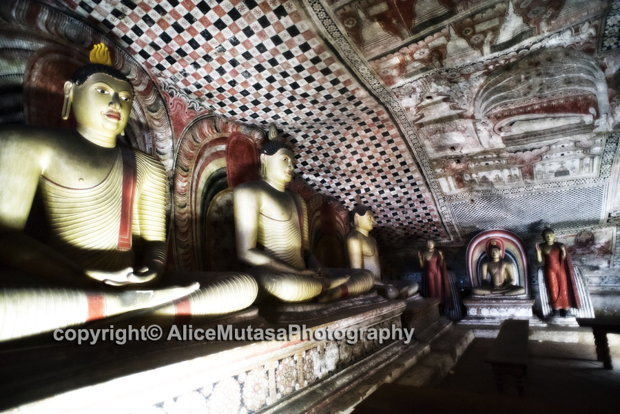 Dambulla cave temples