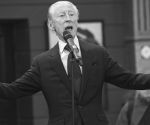Murray Melvin
