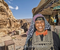 Mariam - lovely bedouin woman selling souvenirs