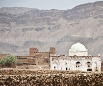 On the road to the desert...