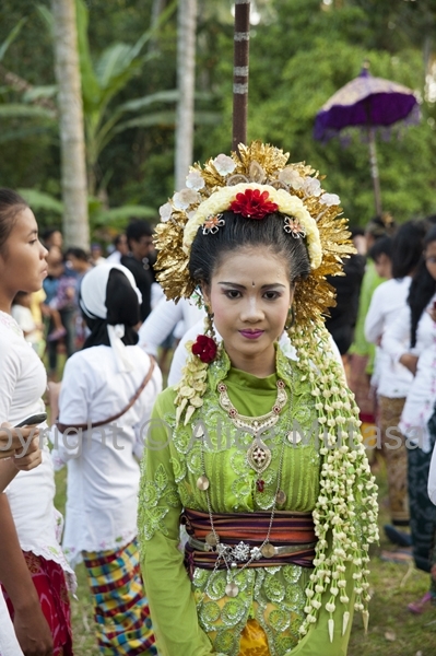 Sasak marriage procession (wedding of Eddie & Neila): Kukuran village, Lombok