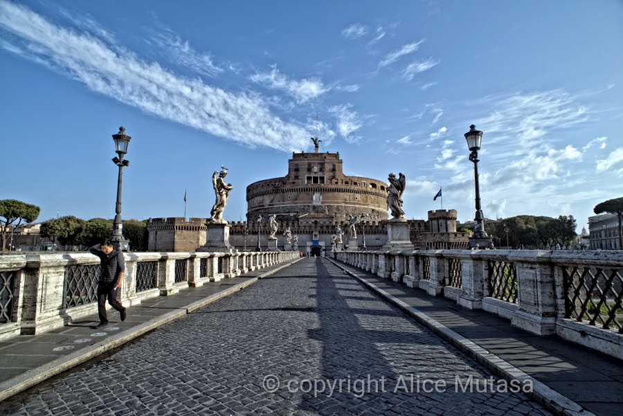 Ponte Sant'Angelo - early morning