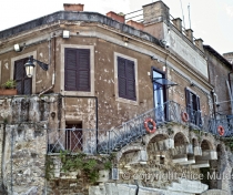 Lovely old police station on L'isola Tiberina