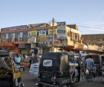Crazy traffic around Omdurman suq
