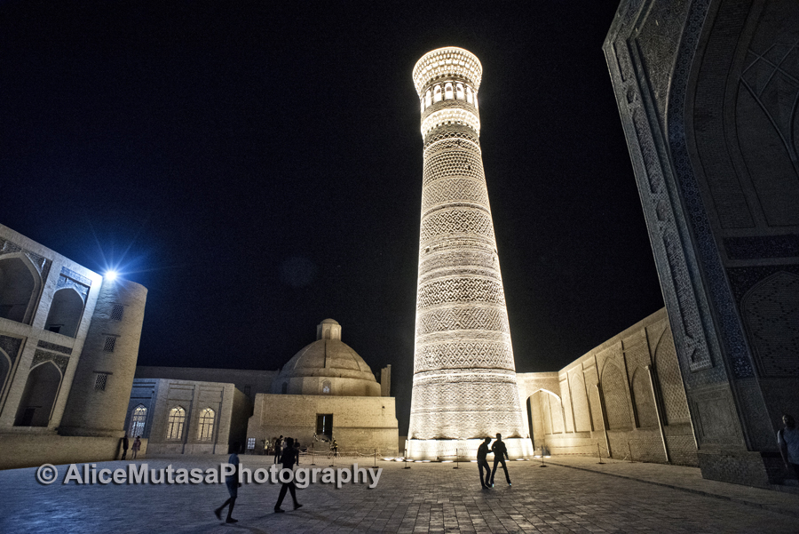 Poi Kalyon Minor at night; Bukhara