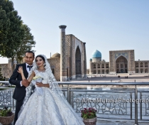 Wedding photos at the Registan