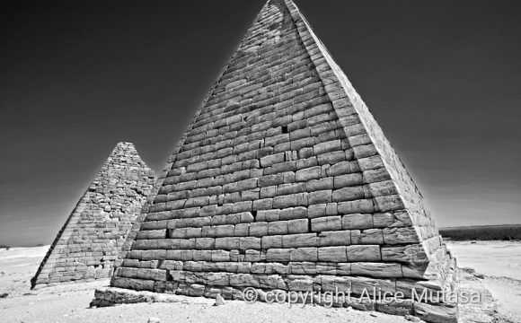 NEW PHOTOS FROM  SUDAN – PEOPLE, PLACES, PYRAMIDS…..
